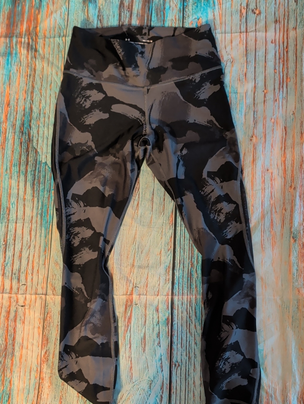 Under Armour Black & Charcoal Abstract Compression Leggings